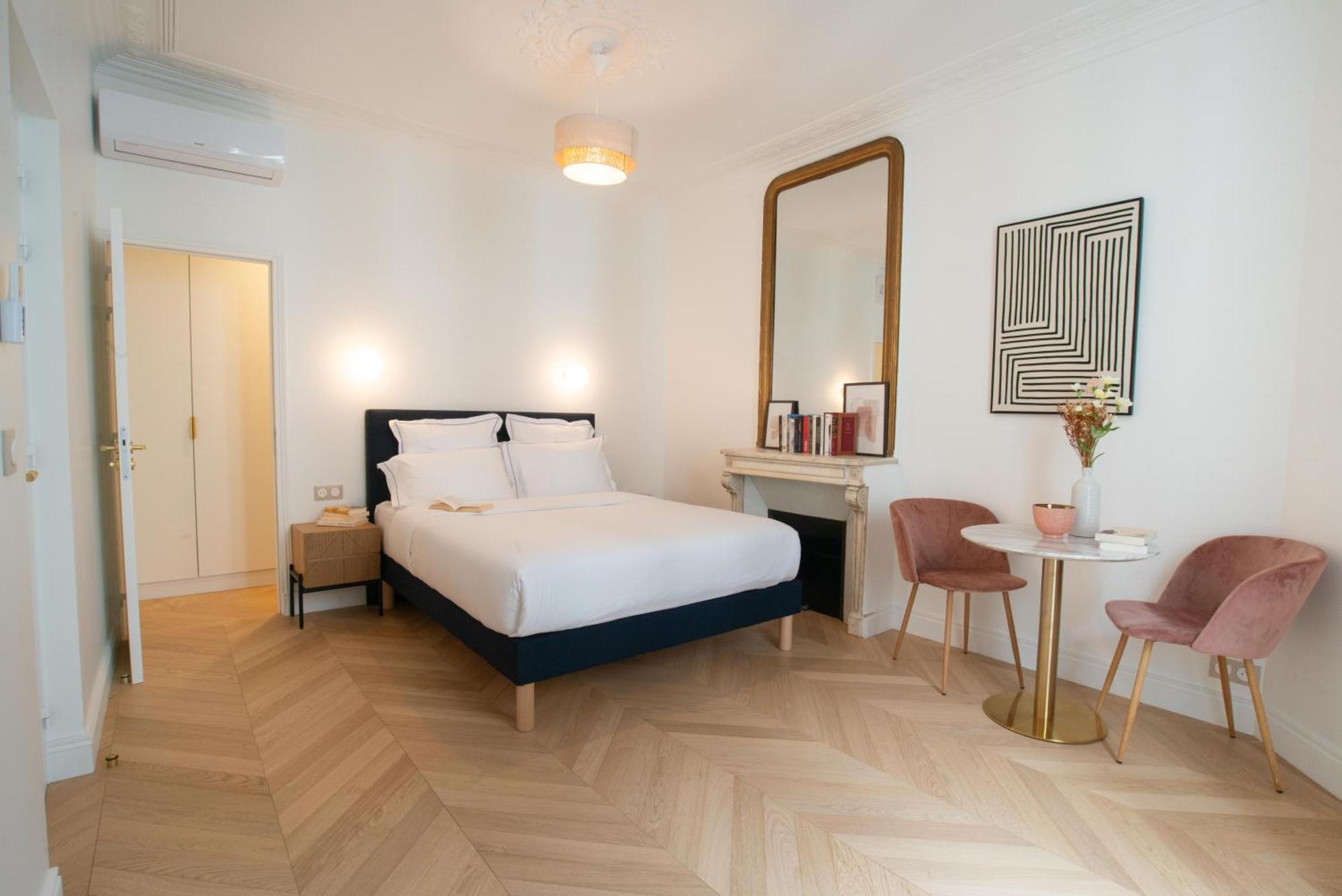Quartier Libre Madeleine Aparthotel Paris Exterior photo