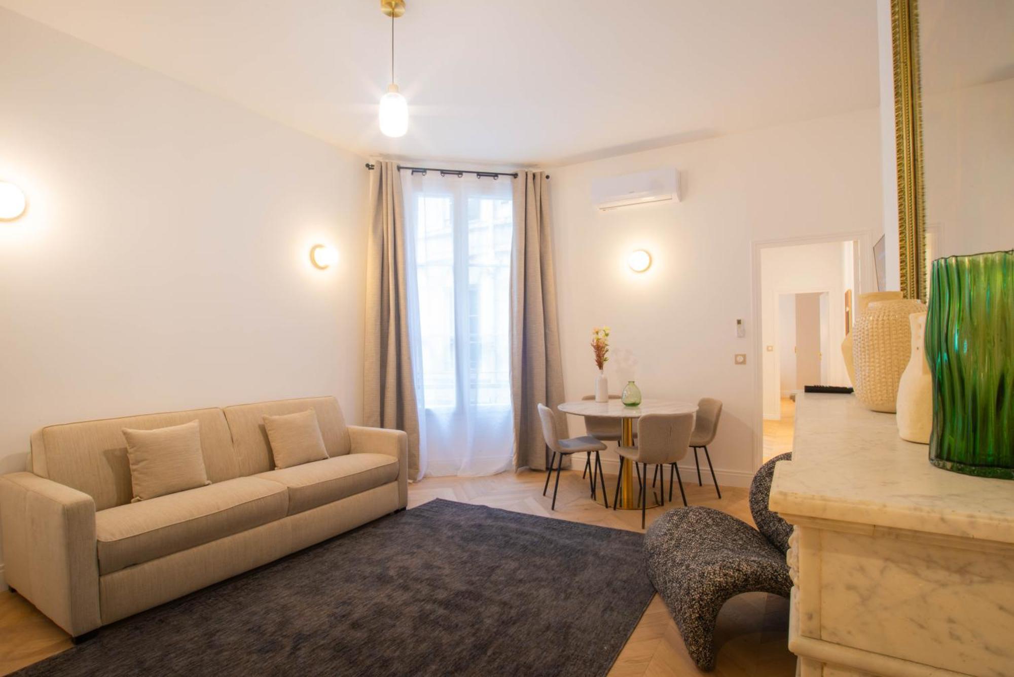 Quartier Libre Madeleine Aparthotel Paris Exterior photo